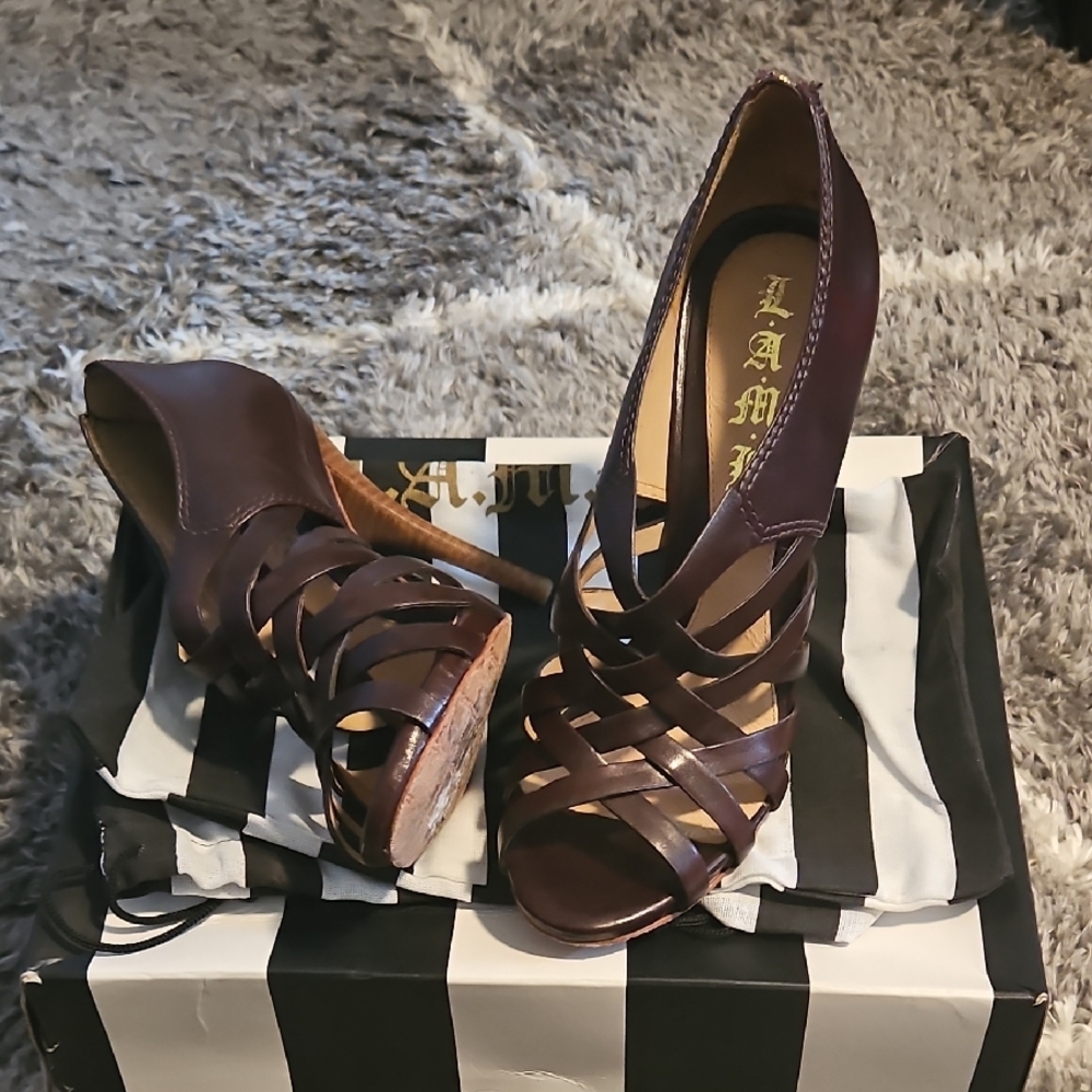 Elegant Brown Women's Heels